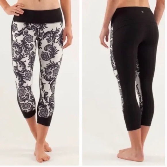 lululemon athletica Pants - LULULEMON Lustrous Crop in Laceoflage Polar Cream Black Size 6